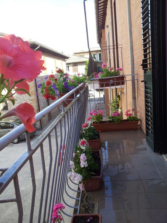 אסיסי La Corte Degli Angeli Locazioni Turistiche חדר תמונה