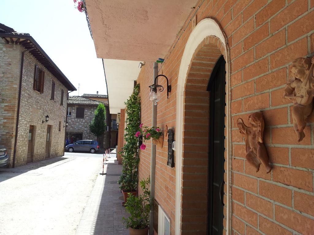 אסיסי La Corte Degli Angeli Locazioni Turistiche מראה חיצוני תמונה