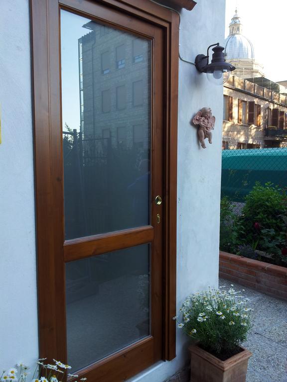 אסיסי La Corte Degli Angeli Locazioni Turistiche מראה חיצוני תמונה